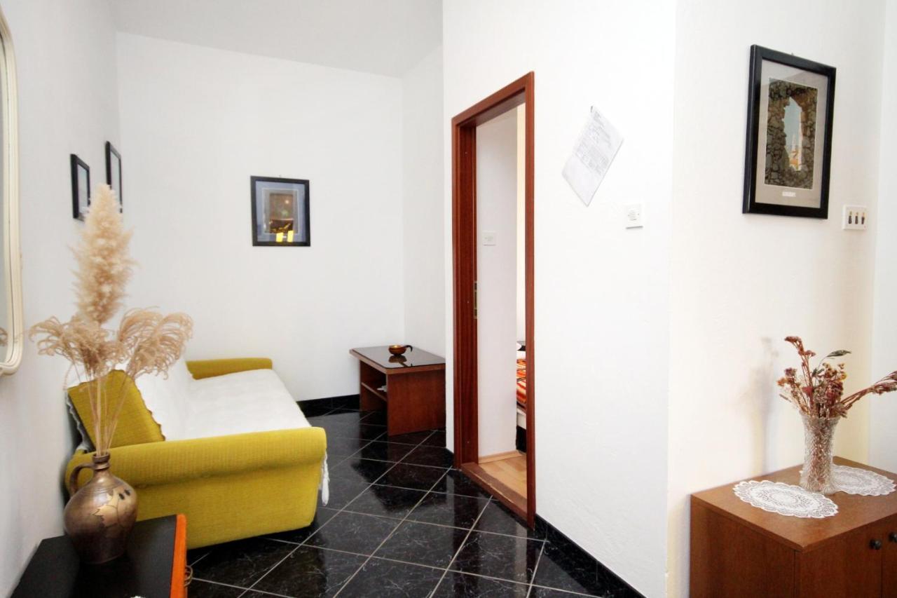 Apartments With A Parking Space Novi Vinodolski - 5600 Luaran gambar