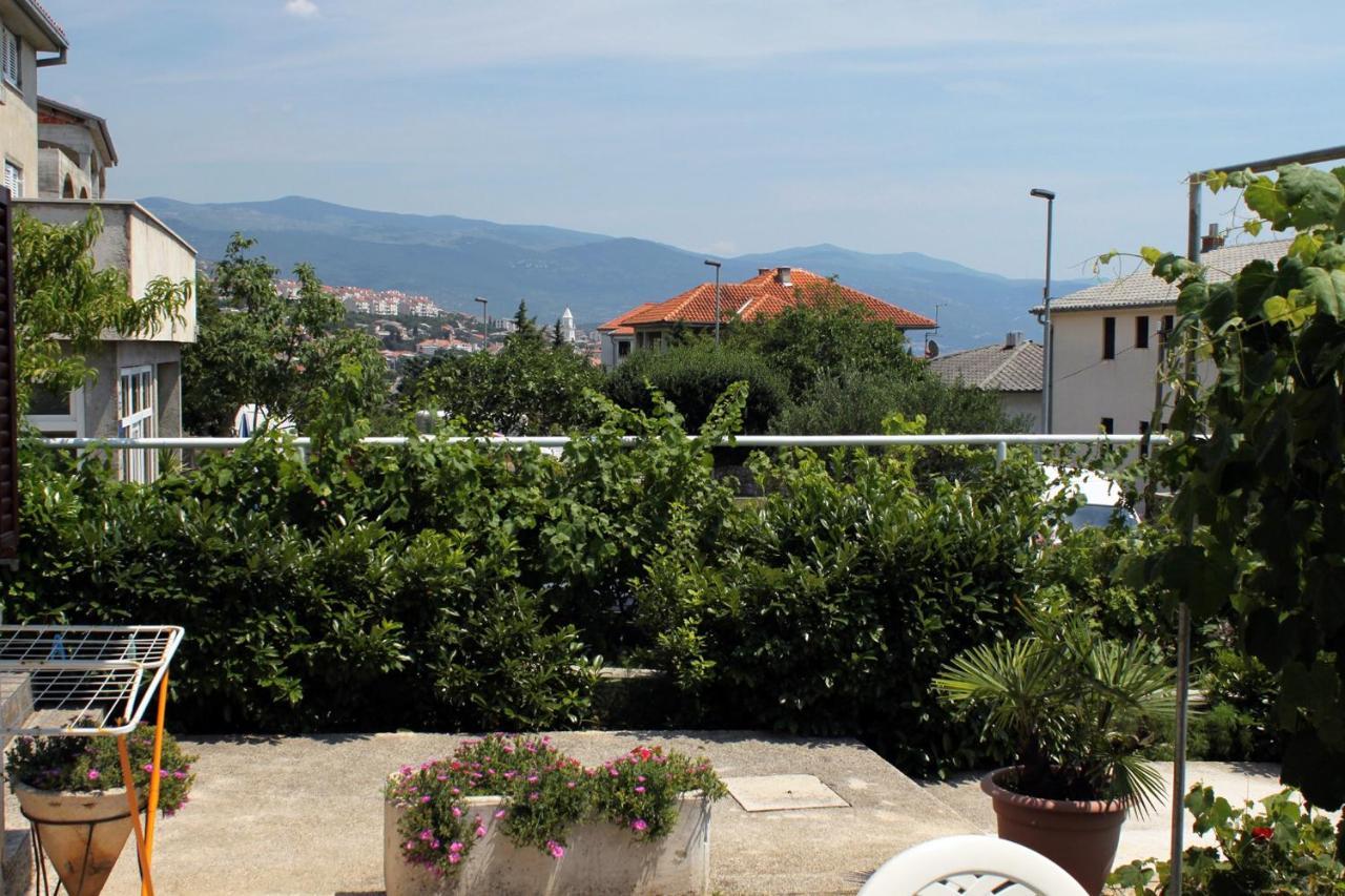 Apartments With A Parking Space Novi Vinodolski - 5600 Luaran gambar