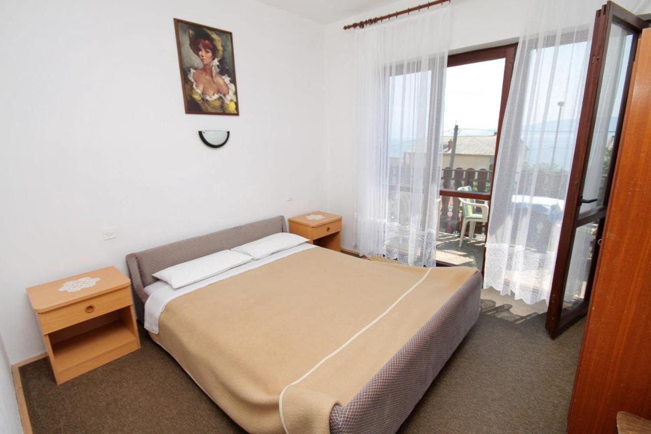 Apartments With A Parking Space Novi Vinodolski - 5600 Luaran gambar