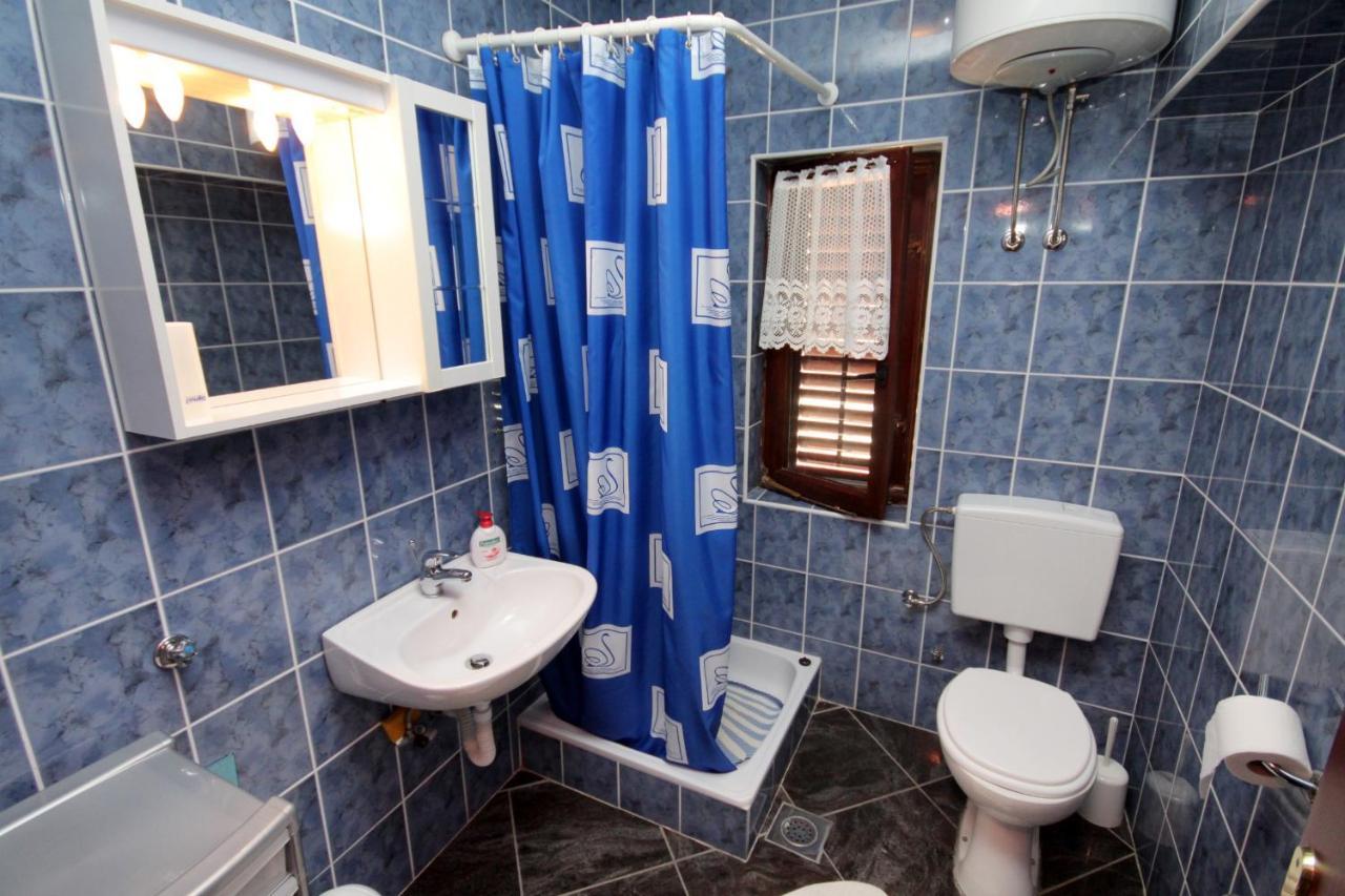 Apartments With A Parking Space Novi Vinodolski - 5600 Luaran gambar