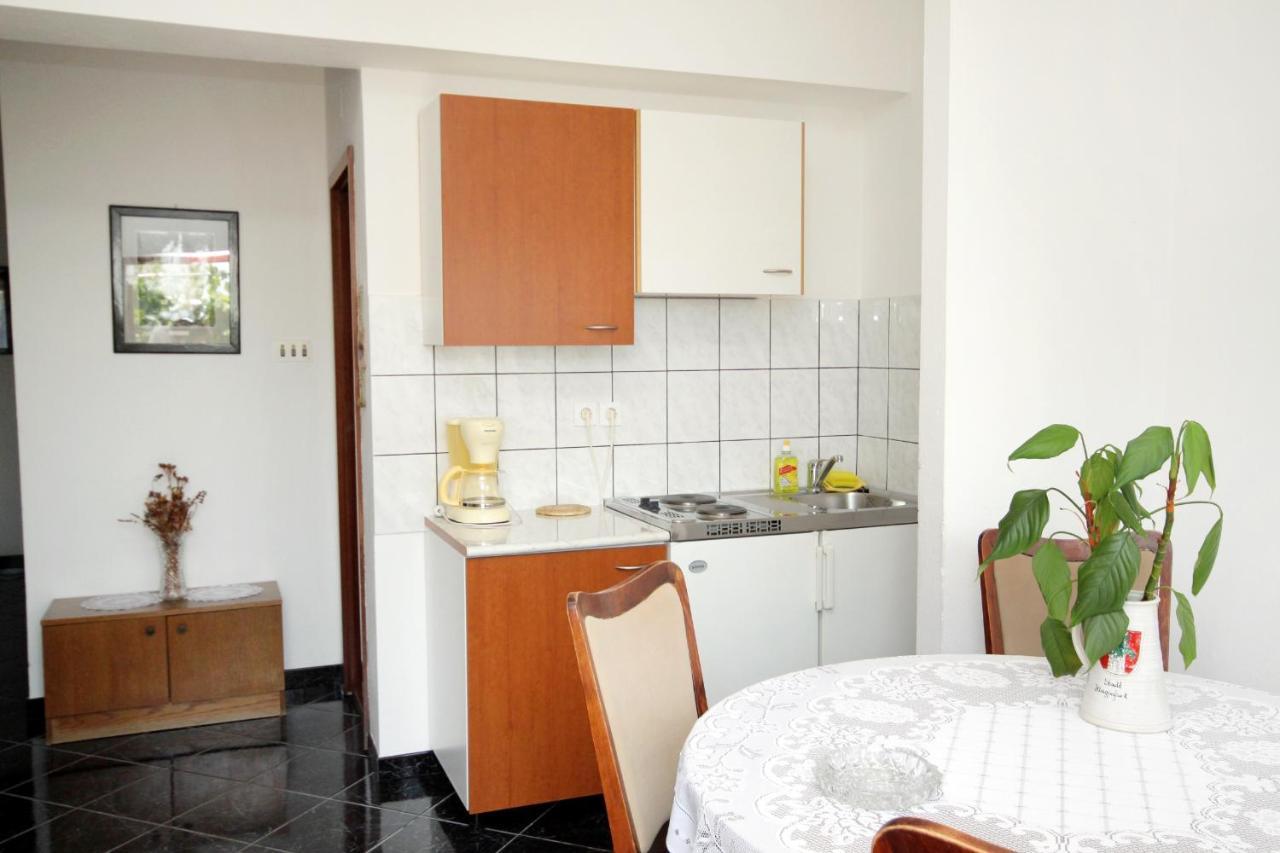 Apartments With A Parking Space Novi Vinodolski - 5600 Luaran gambar