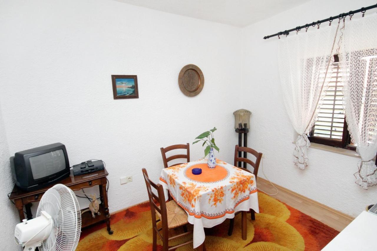 Apartments With A Parking Space Novi Vinodolski - 5600 Luaran gambar
